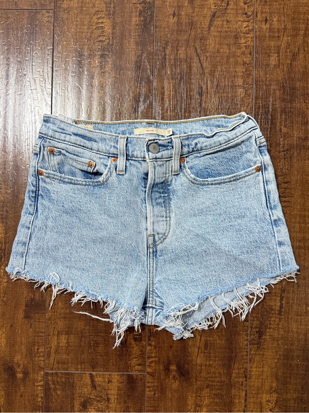 Levi's Light Blue Wedgie Frayed-Hem Denim Shorts